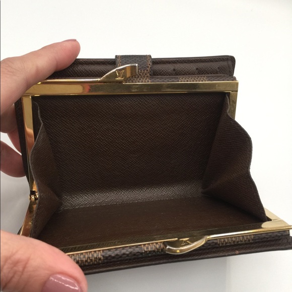 Authentic Louis Vuitton Kisslock Wallet - Picture 7 of 16